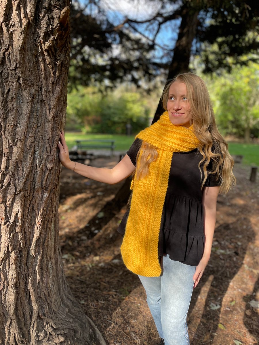 Long wide rib yellow patterned wool scarf 