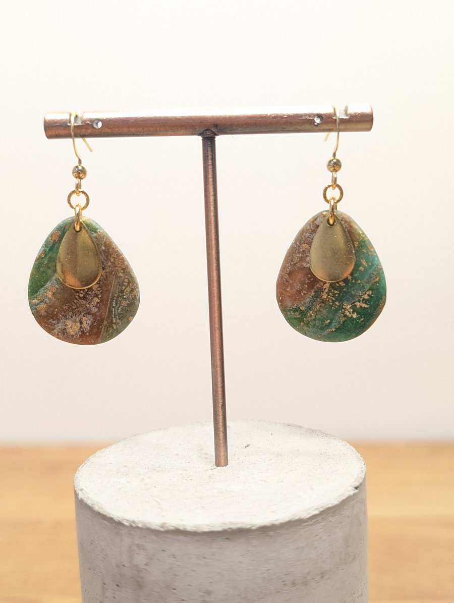 Green earthy agate polymer clay earrings- small pebble