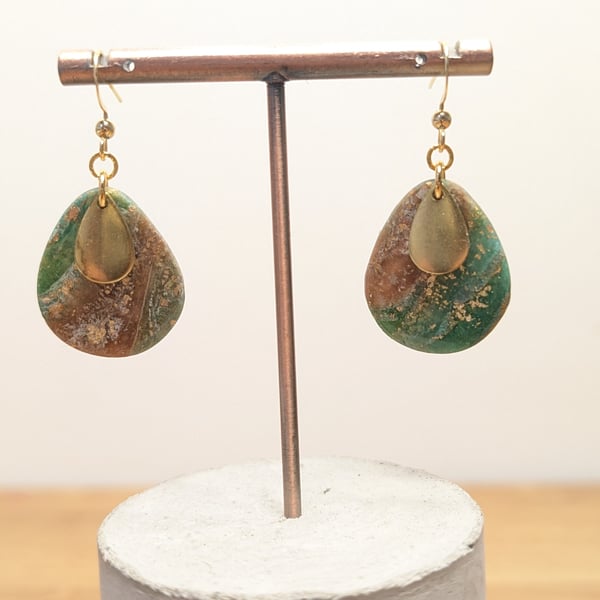 Green earthy agate polymer clay earrings- small pebble