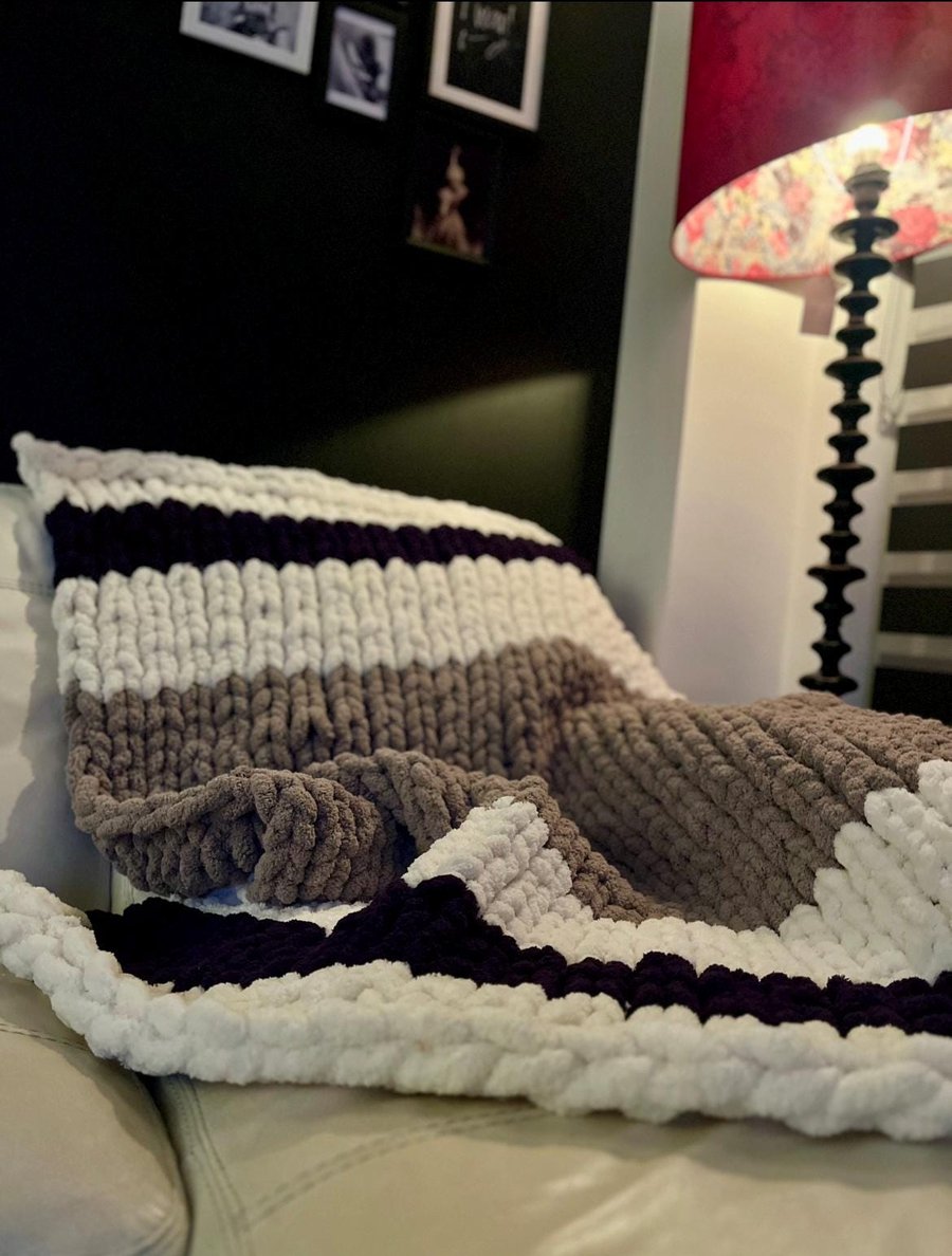 Vegan Hypoallergenic Knit Blanket, Chunky Hand Knitted Chenille Throw