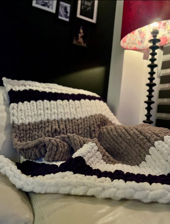 Vegan Hypoallergenic Knit Blanket, Chunky Hand Knitted Chenille Throw