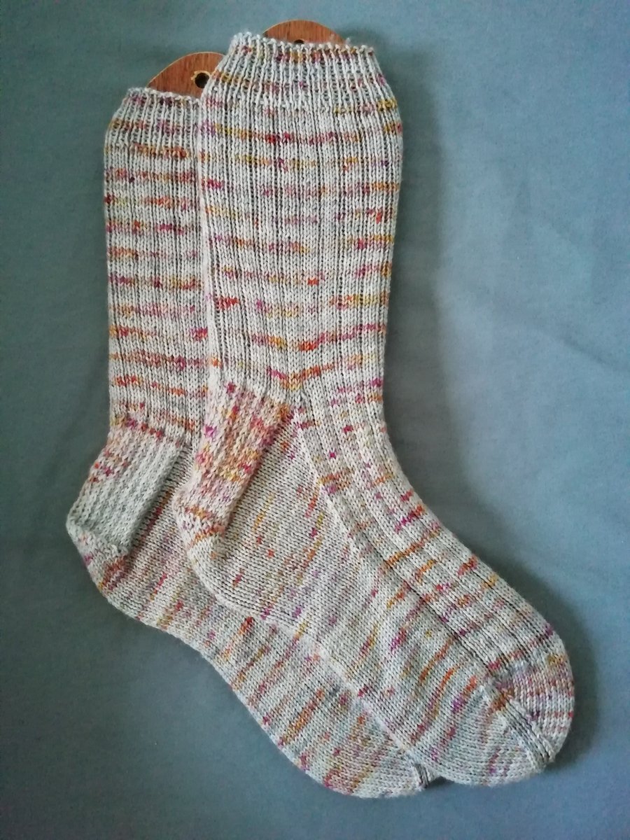 Socks, luxury, Hand Knitted, MEDIUM, Merino Wool, size 5-6