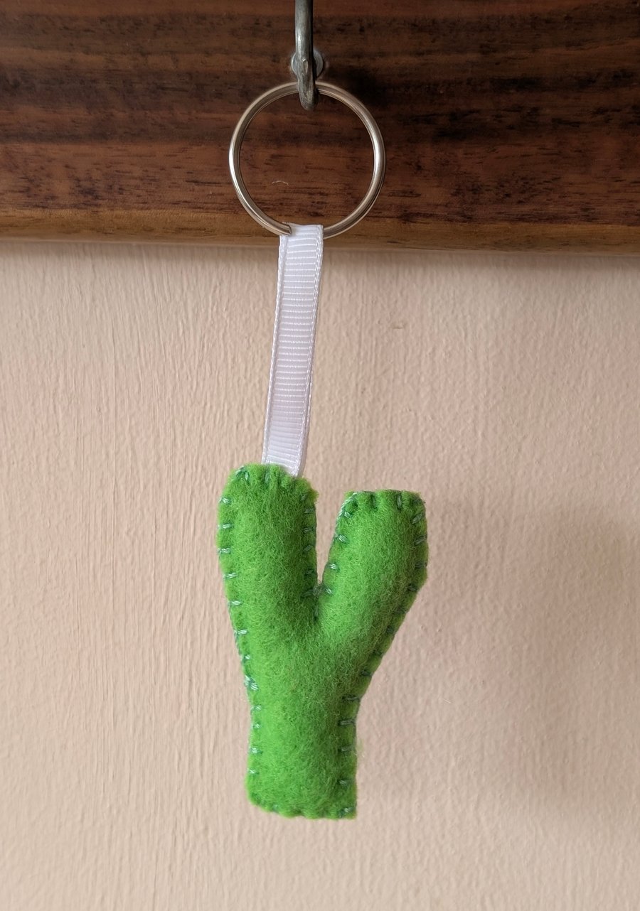 Handmade felt alphabet letter keyring Y