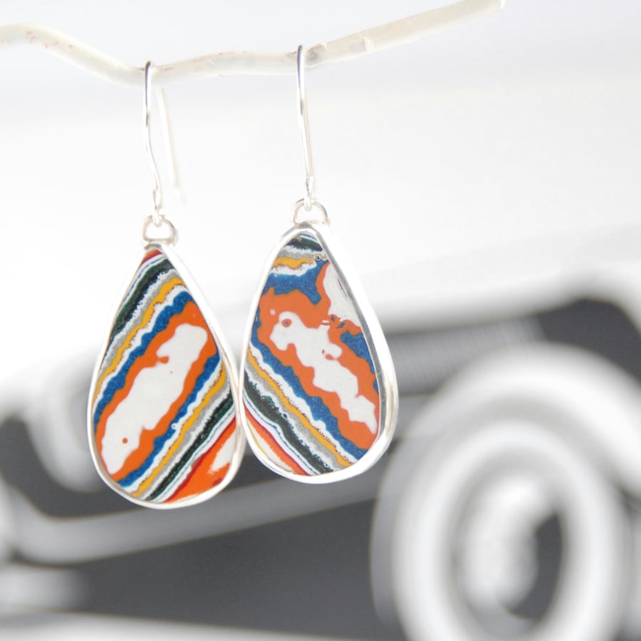 Dodge fordite earrings - orange stripe