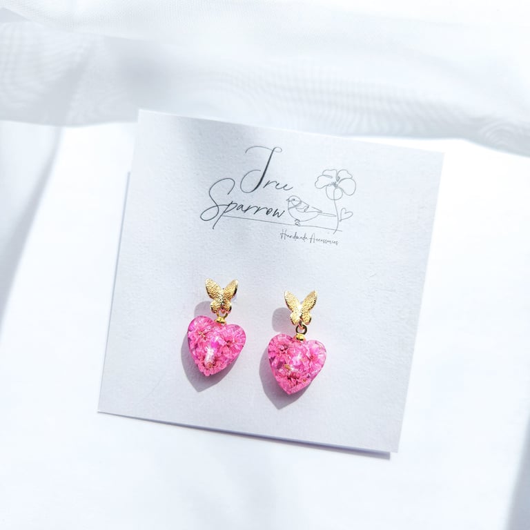 Dried Flower Heart Earrings