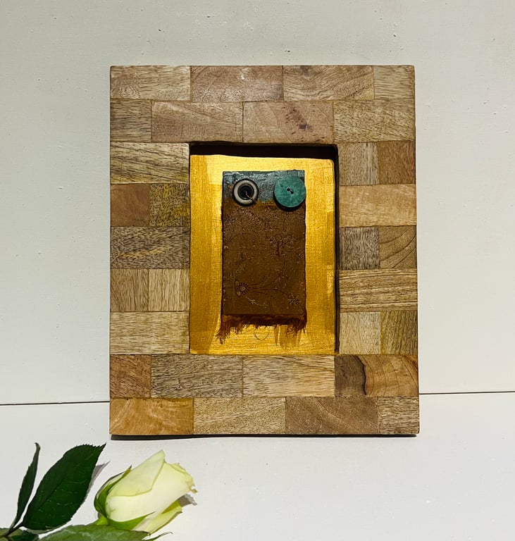 Indian Mango wood Frame with silk sculpture 