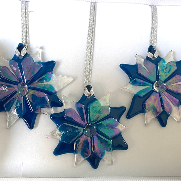 Fused glass Christmas snowflake boxed set 