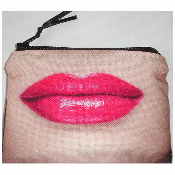 Hot Pink Lips Purse Purple Lipstick Zipped Coin Credit Card Holder
