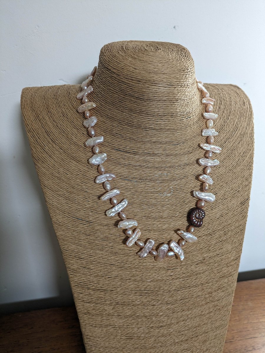 The Fossil Hunter Necklace - Metallic pink Biwa stick pearl ammonite 