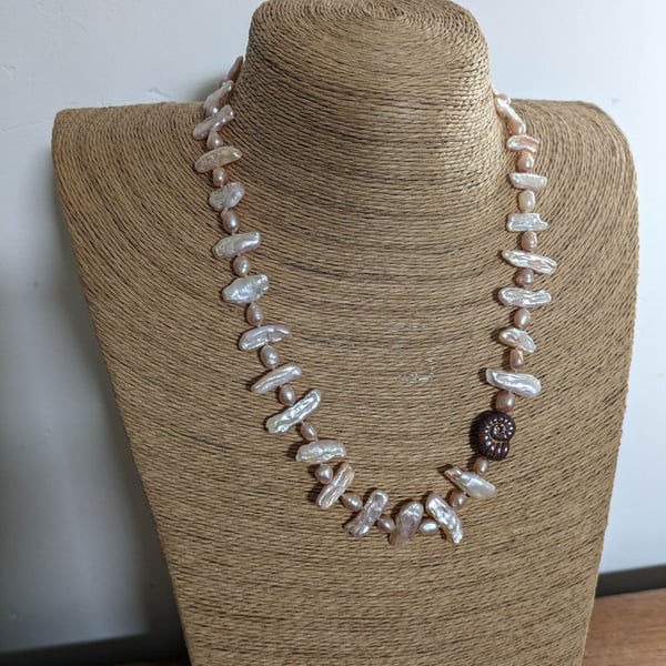 The Fossil Hunter Necklace - Metallic pink Biwa stick pearl ammonite 