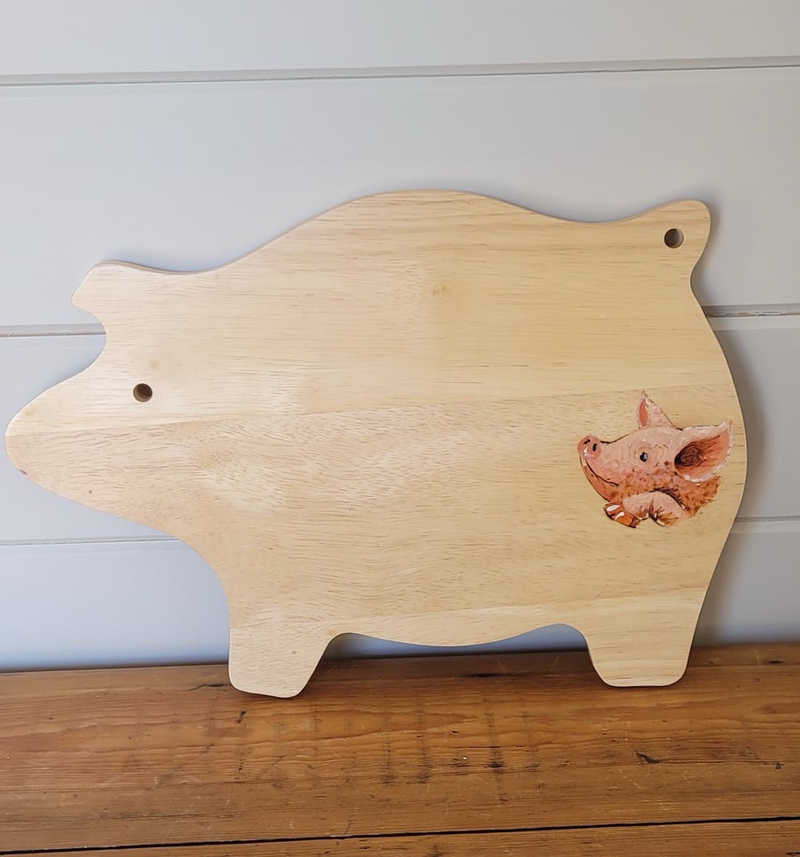Image of Pig Shaped Wooden Chopping Board Decorated With A Pig