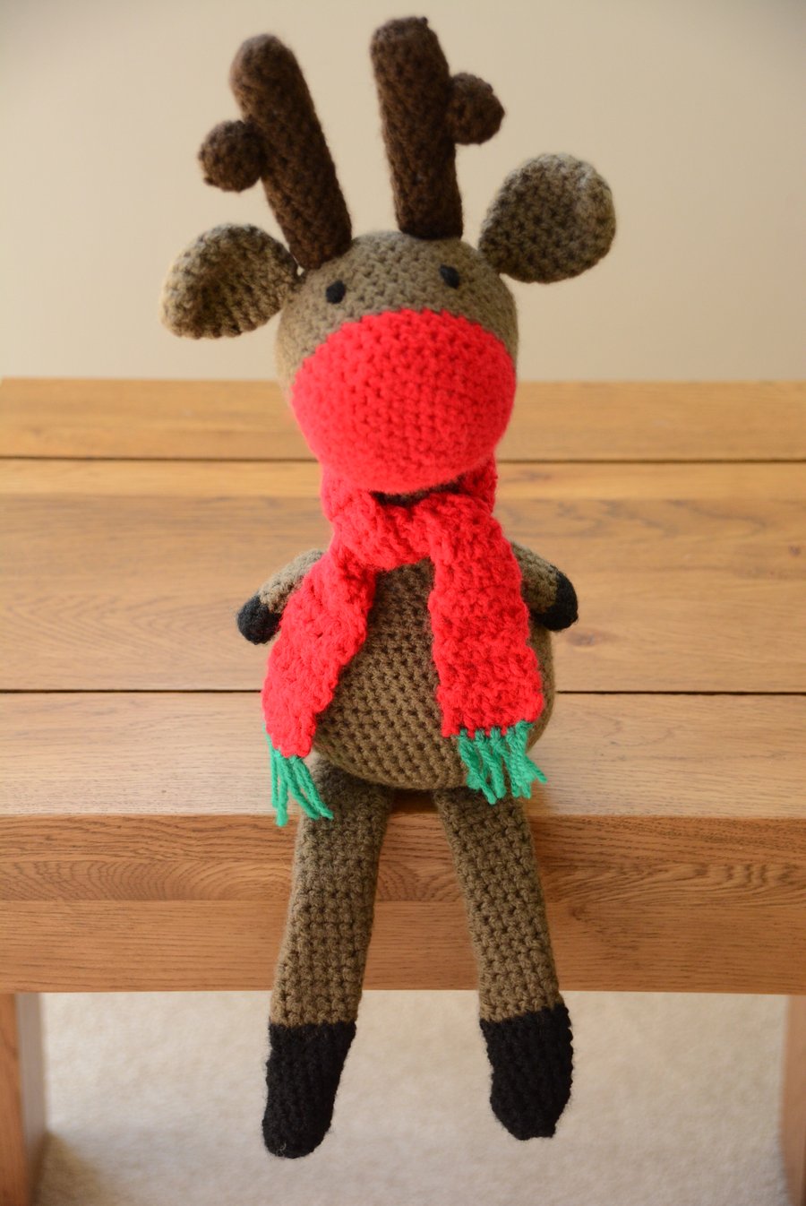 Sitting Christmas Reindeer