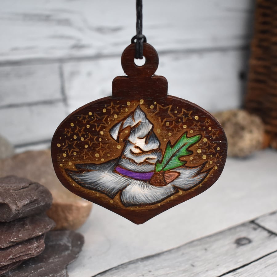 Witchy hat hanging bauble. Pyrography personalised Yule decoration.