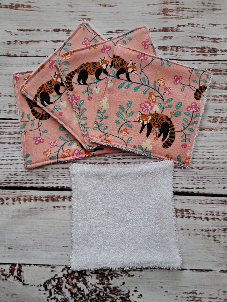Red panda reusable bamboo face wipes - set of 5