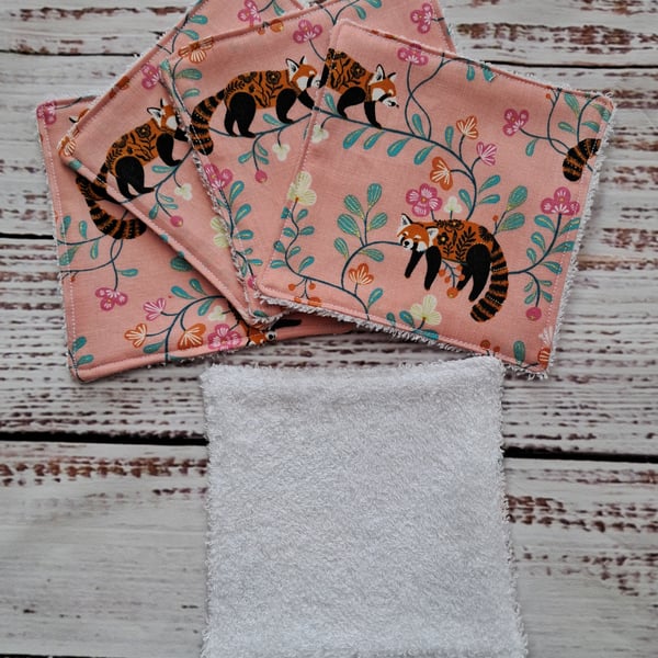 Red panda reusable bamboo face wipes - set of 5