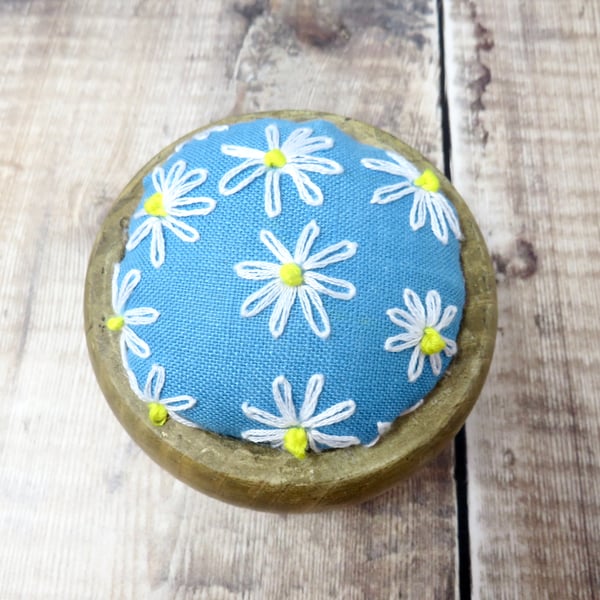 Embroidered daisy pin cushion
