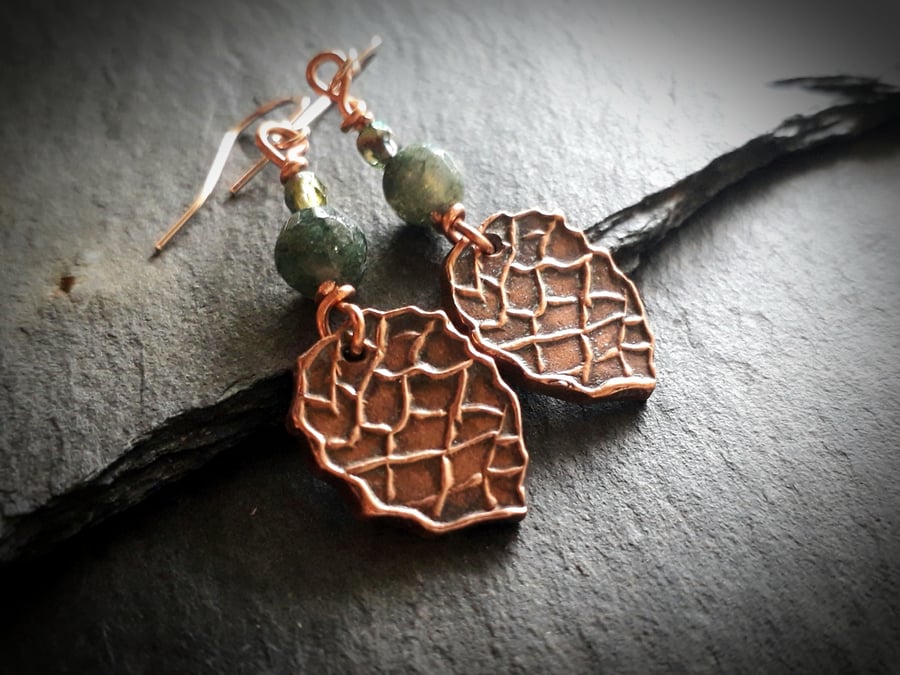 Pine Cones - copper earrings with moss agate