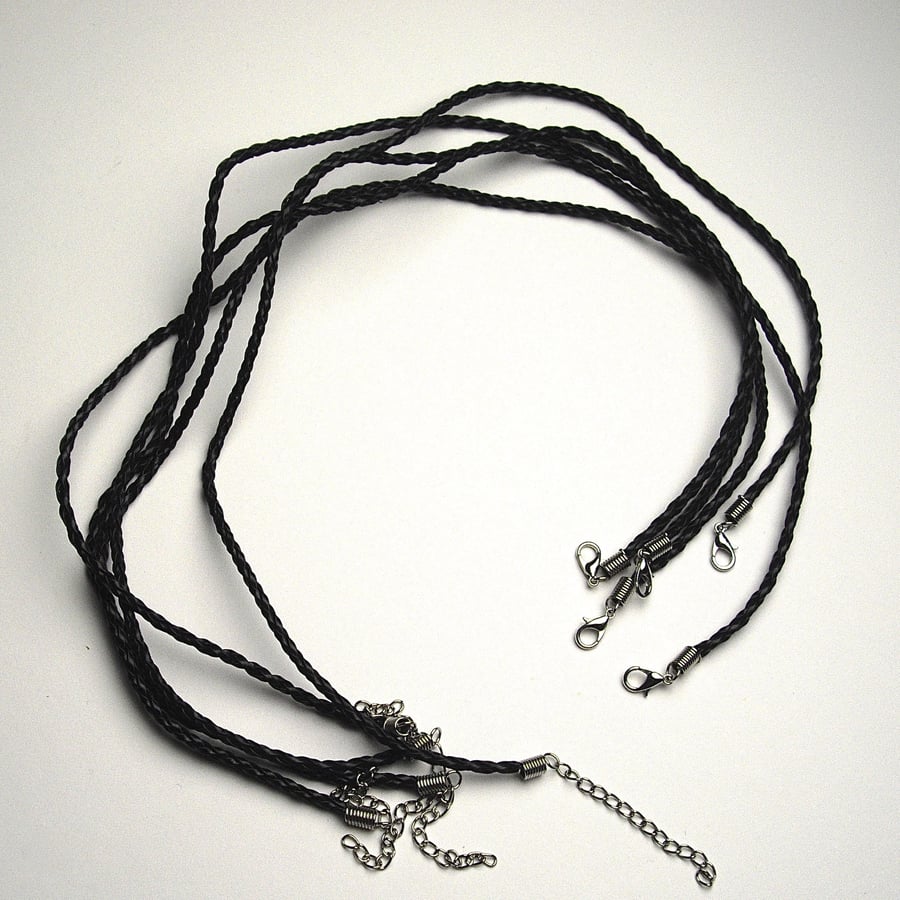 5 x 18 Inch Black Pleated Leather Necklaces