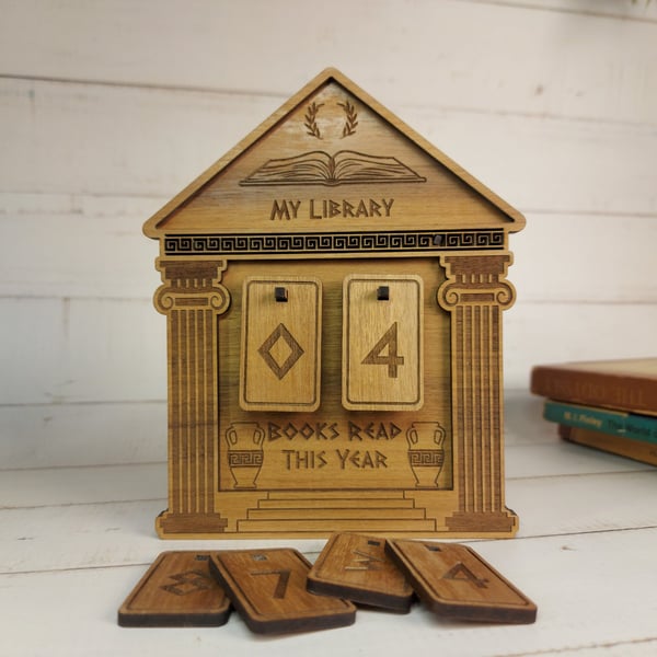 Personalised Greek Book Tracker – Solid Walnut Books Read This Year Counter