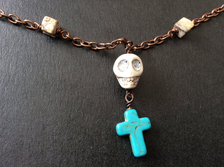 Skull and Cross-Stones Necklace Turquoise 