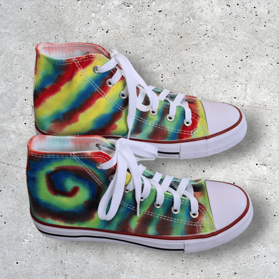 Tie dyed high tops size 39