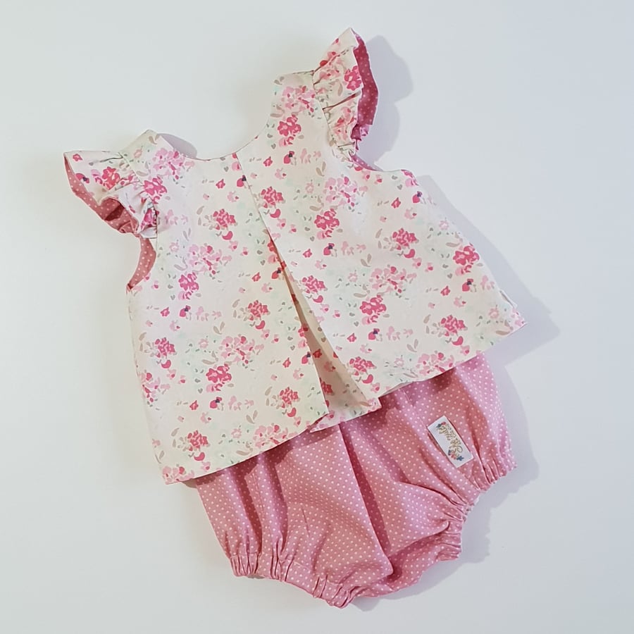 Age 0-3 months Handmade Baby Piper Top & Bloomer Set