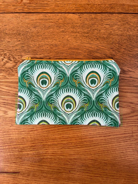 Green Peacock Feathers Print Quilted Fabric Organiser Pouch 