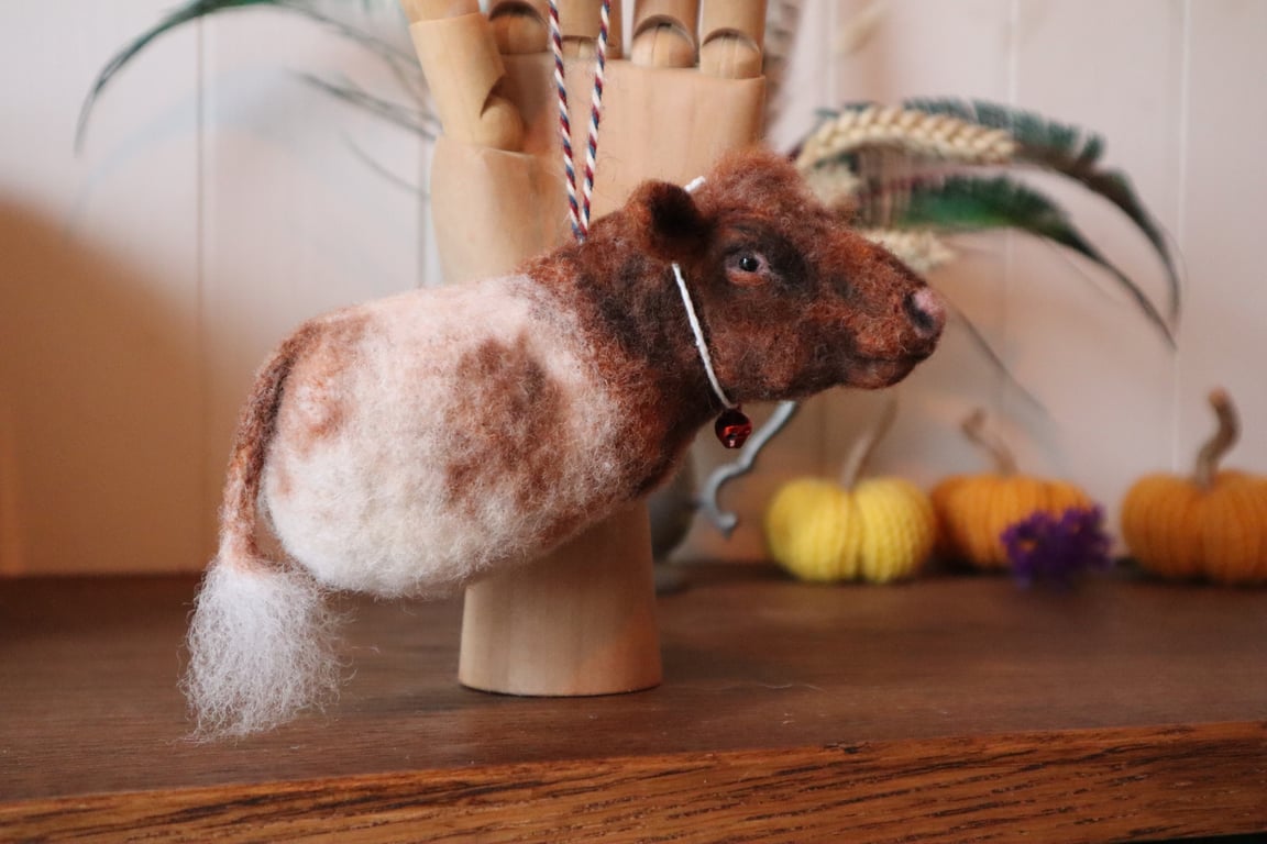 Needle felted Shorthorn Bull Bauble