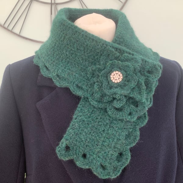 Neck Scarf with separate brooch.