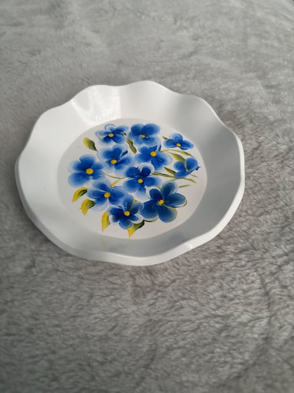 Hand painted decorative display plate 