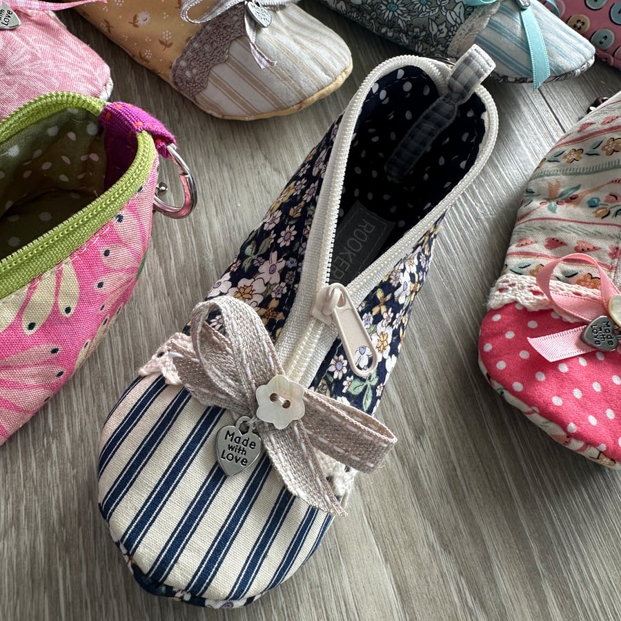 Mini Zip Purse. Ballet Shoe Shaped Coin Purse & Bag Charm