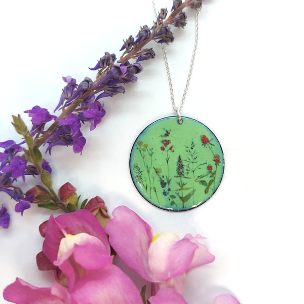 Pretty green enamel Wild Flowers pendant necklace