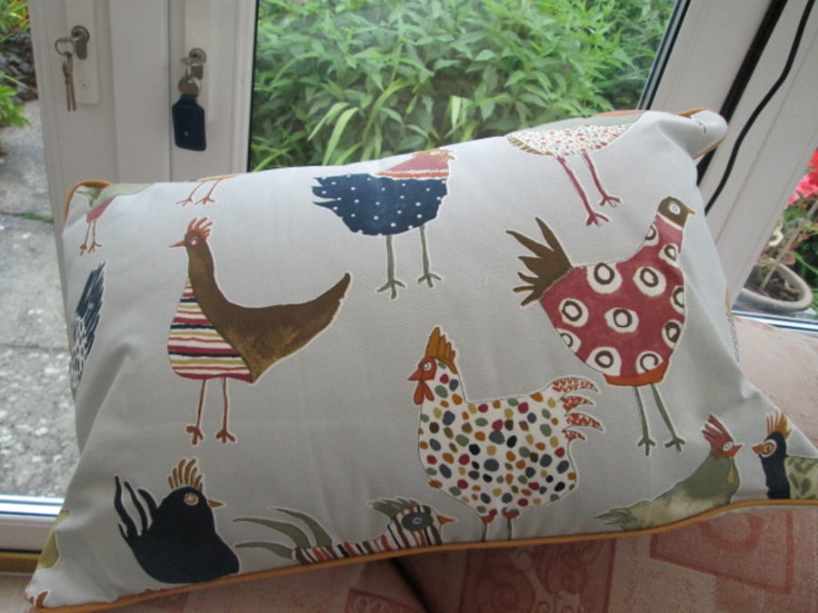 Hens Cushion 