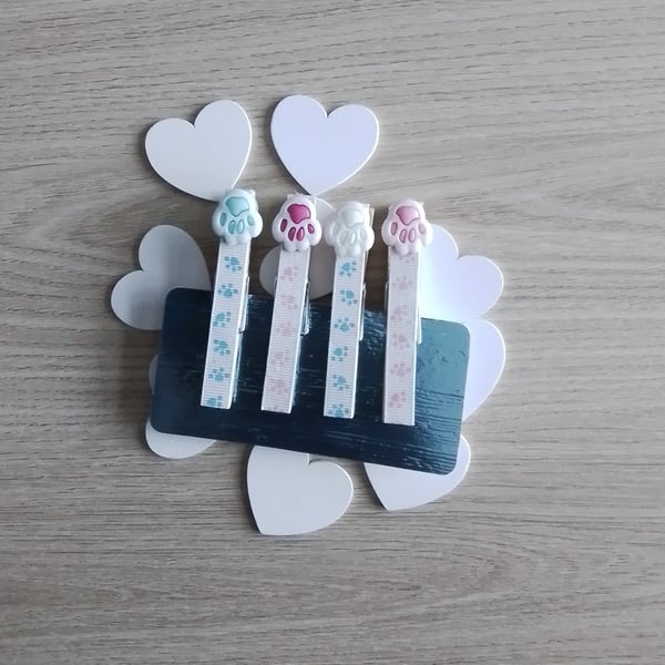 Set 4 Magnetic Pegs, Fridge Magnet, Pet Gift, Office Magnet, Paw Print