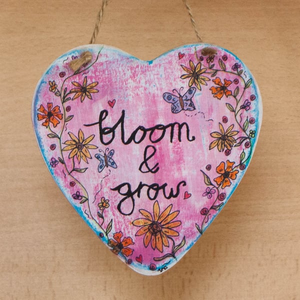 Bloom & Grow Wooden Heart Hanging Decoration