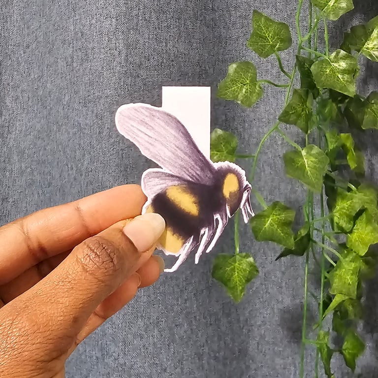 Bee Cutout Magnetic Bookmark