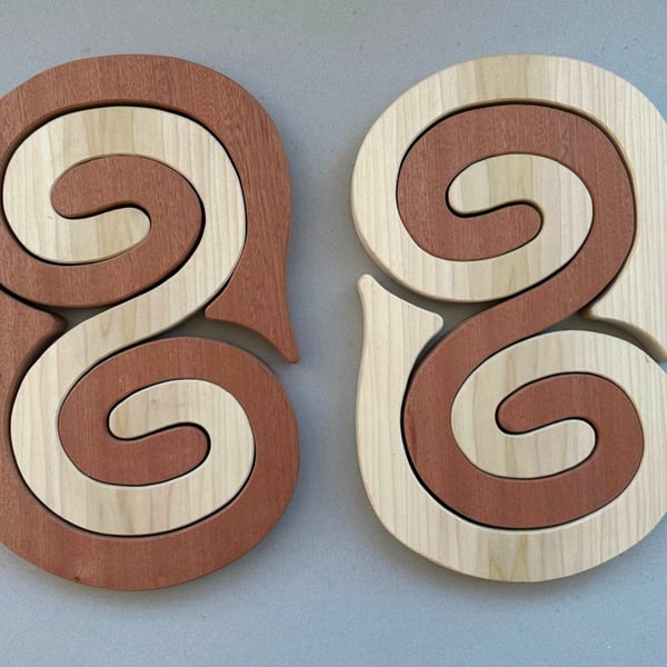 Large Curly Wurly Trivet made with two timbers