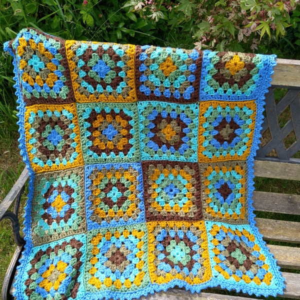 Crochet Granny squares blanket 