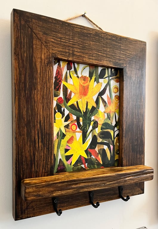 Handmade Reclaimed Wood Daffodil Flower Picture Wall Hanging With 3 Key Hooks 