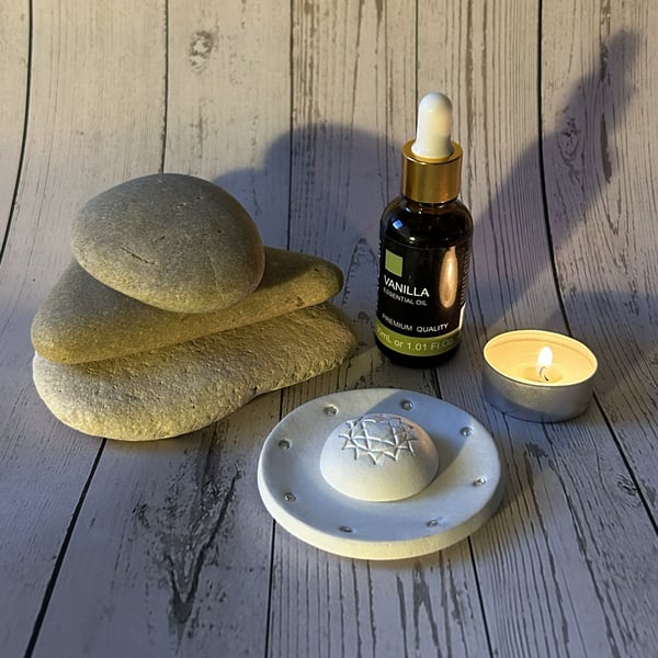 Clay Chakra Rhinestone Dish & Intention Stones – Echoes of Essence 