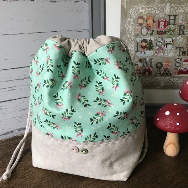 Festive drawstring project bag