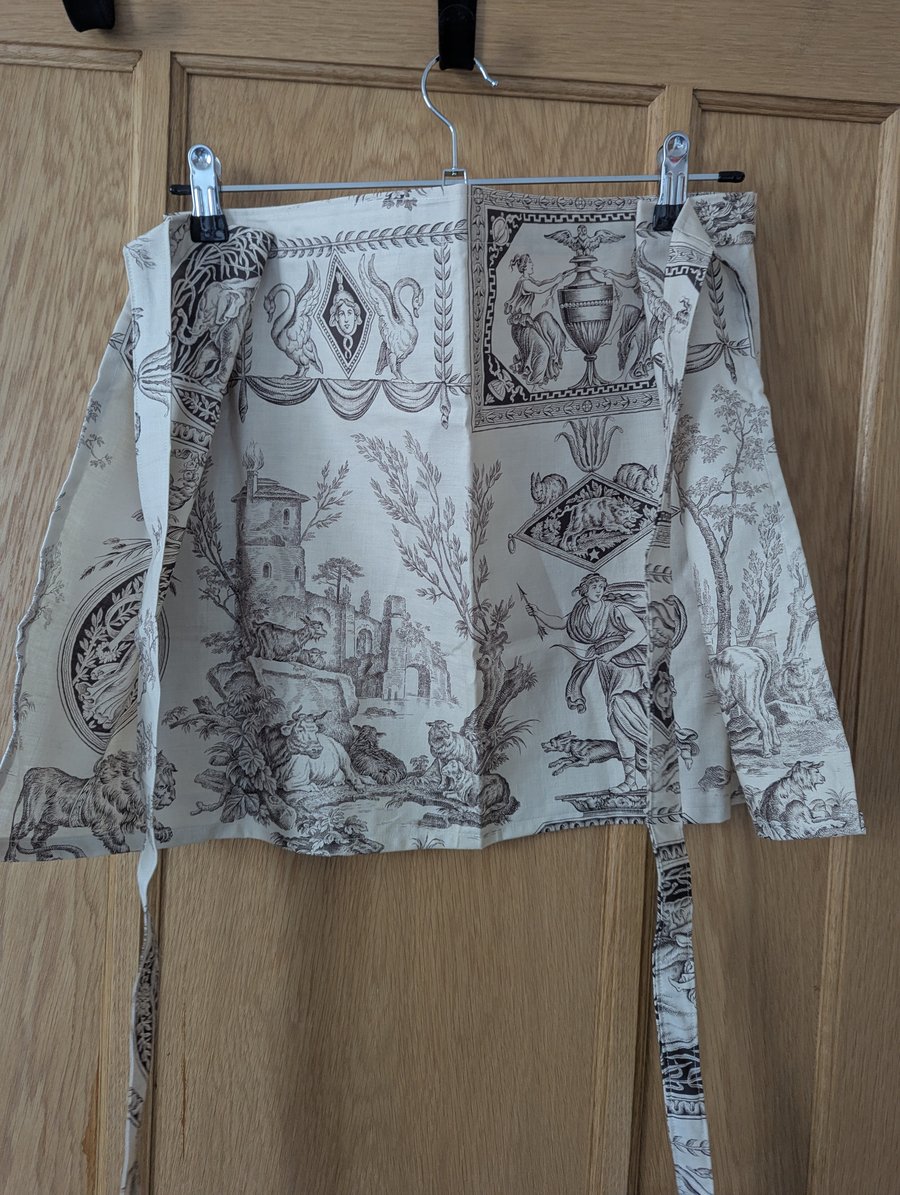 Apron -Casal Diane Chasseresse toile de Jouy inspired 