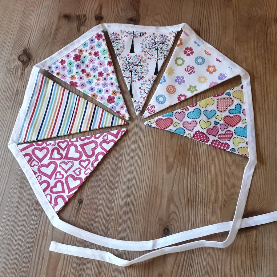Bright and Pretty Fabric Bunting – 6 Flags