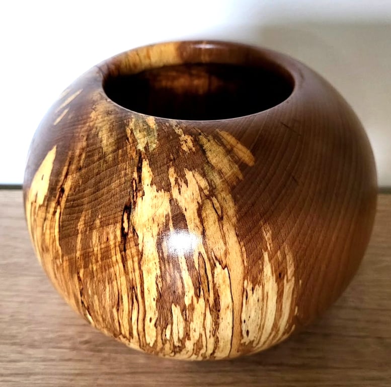 Beautiful unique spalted Beech vessal vase (hollow form)