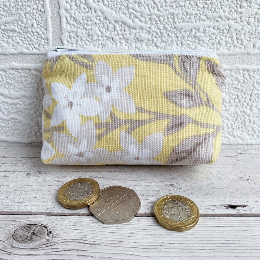 Small Purse, Coin Purse with Yellow and White Floral Pattern