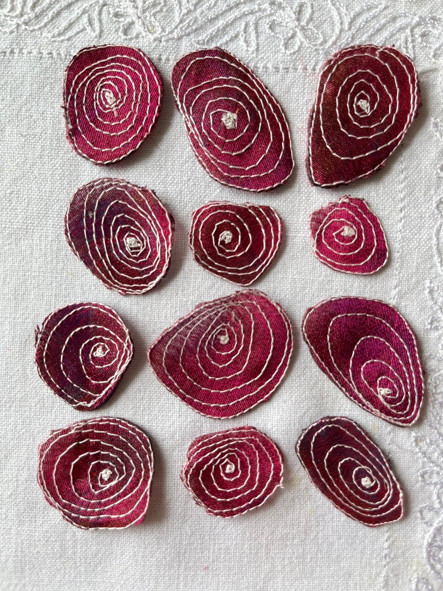 12 Free Motion Embroidery Spiral  Embellishments Card Making 