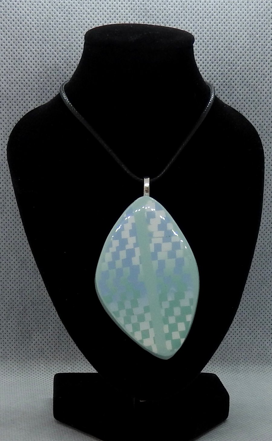 Aqua patterned pendant 