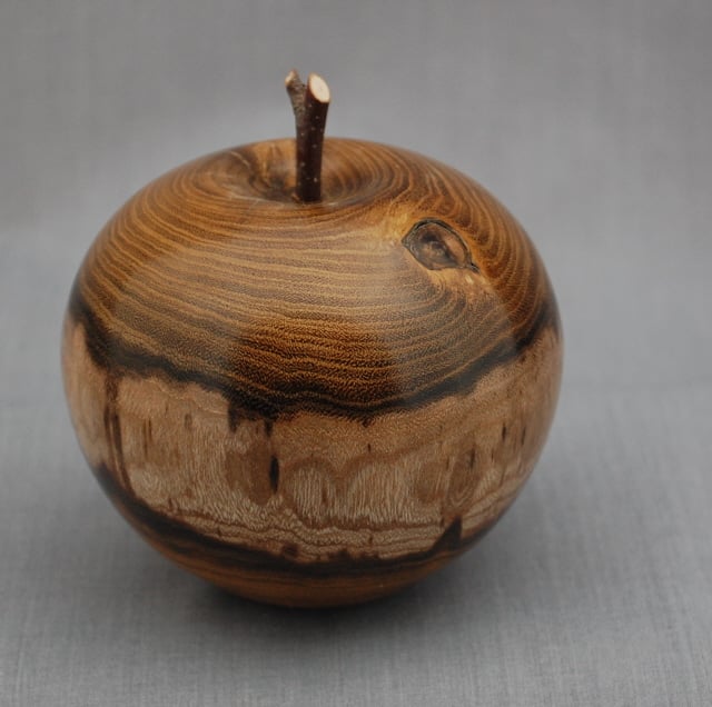 Unique Apple in Laburnum