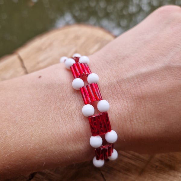 Shimmering red bugle bead and snowballs Christmas bracelet