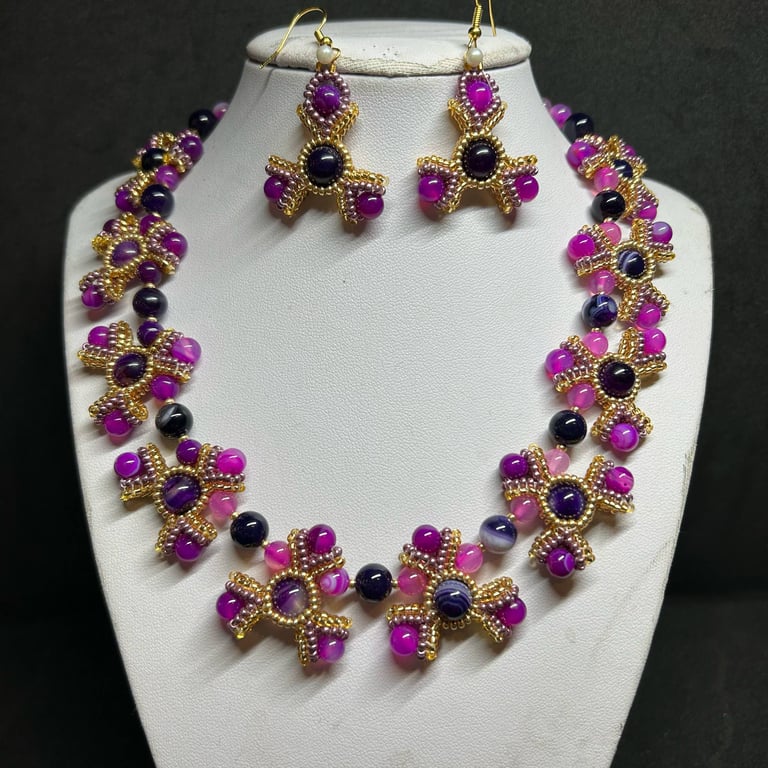 Luscious Agate Gemstone handmade necklace and earrings set